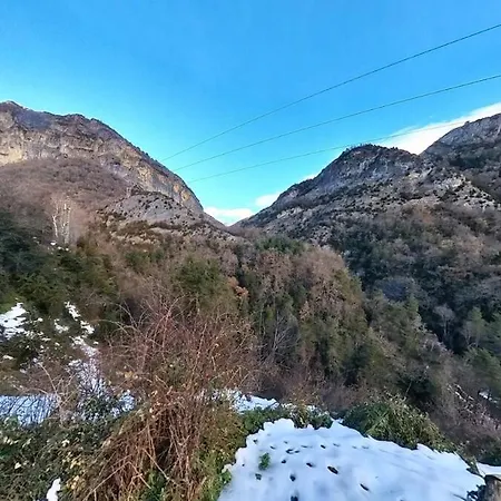 El Llano Descanso - Tucasaenlospirineos * Escarrilla